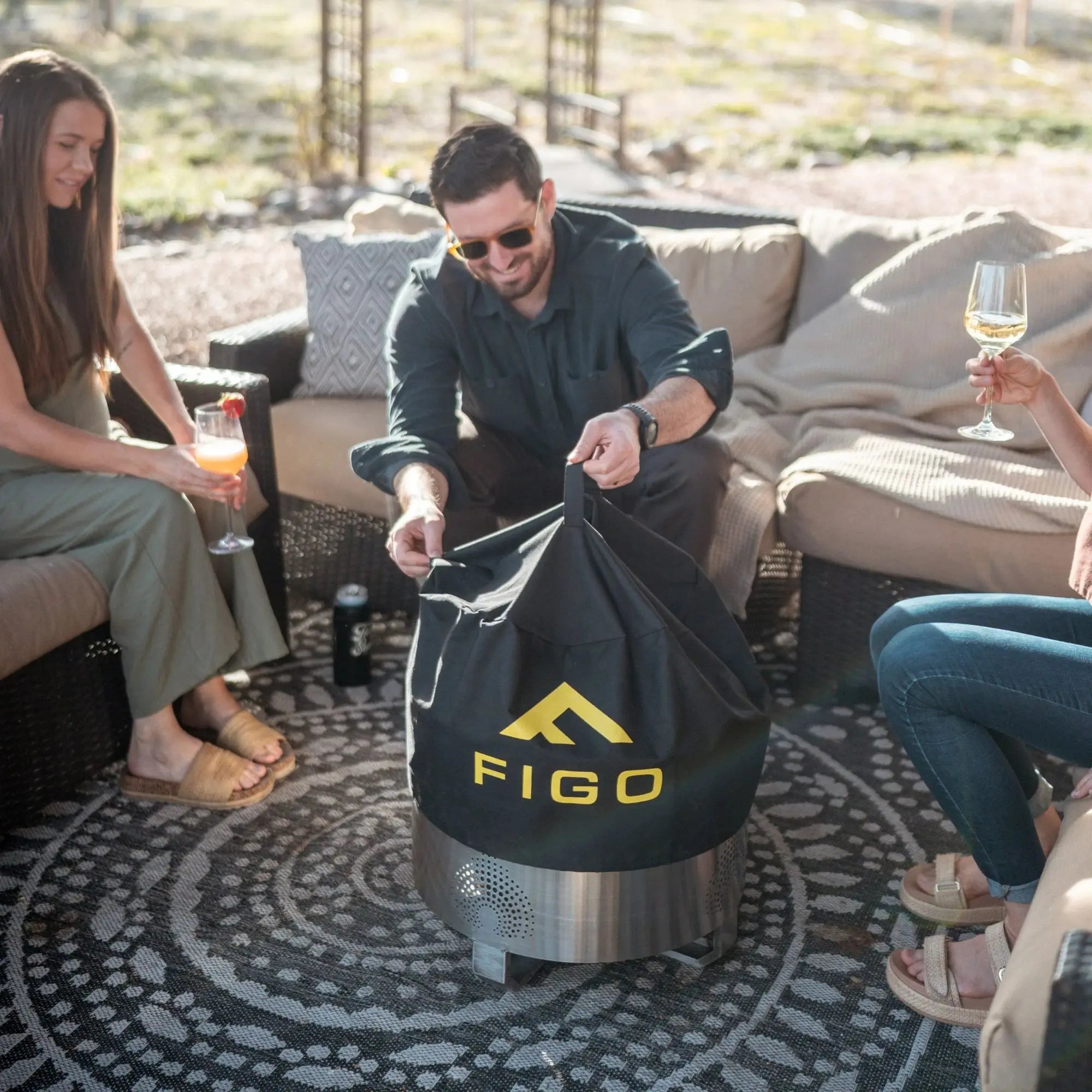 HELIOS™ 19" Portable Fire Pit, Adjustable Cooking Grate & Lid