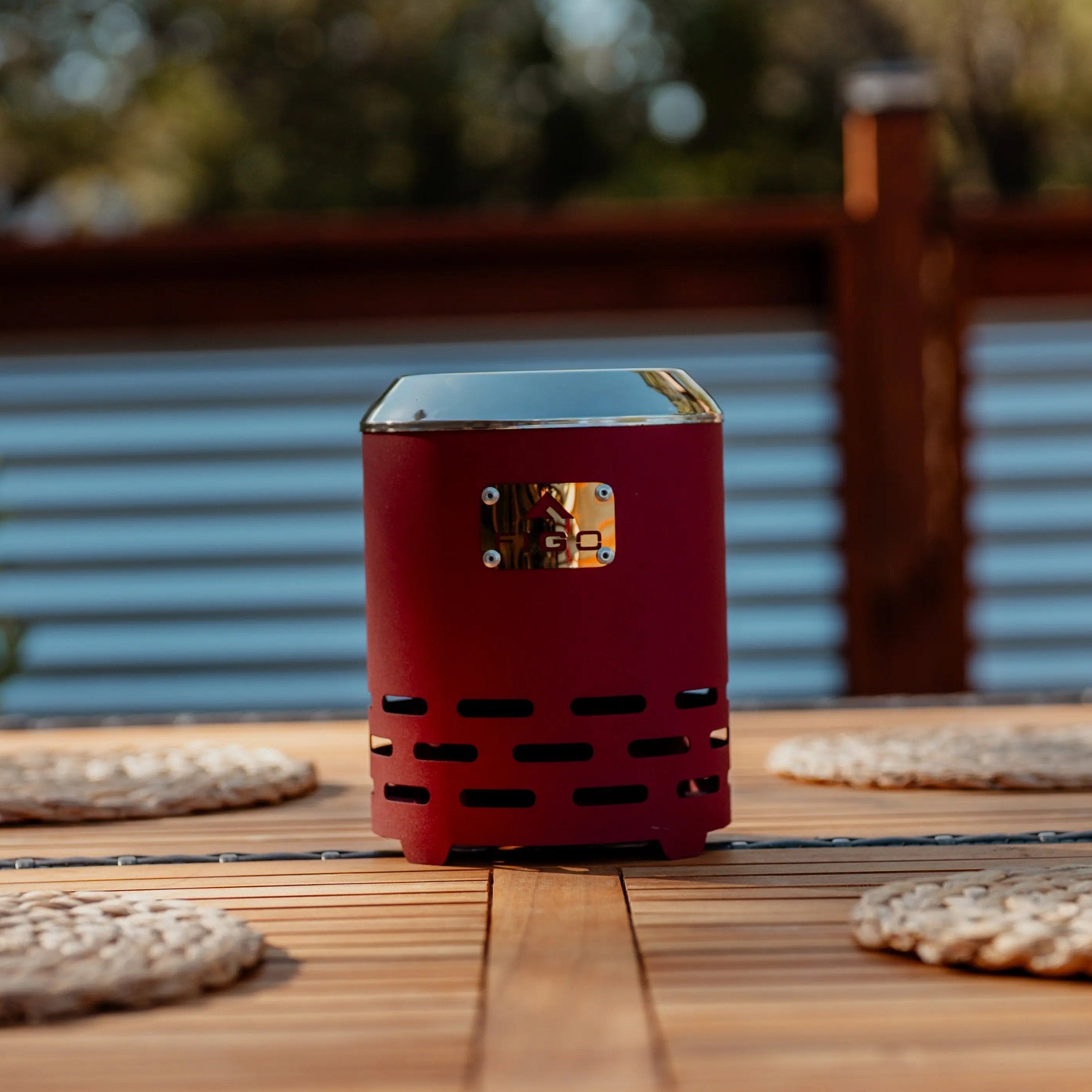 VESTA® XL - 9” Cast Iron Smokeless Tabletop Fire Pit FIGO Home