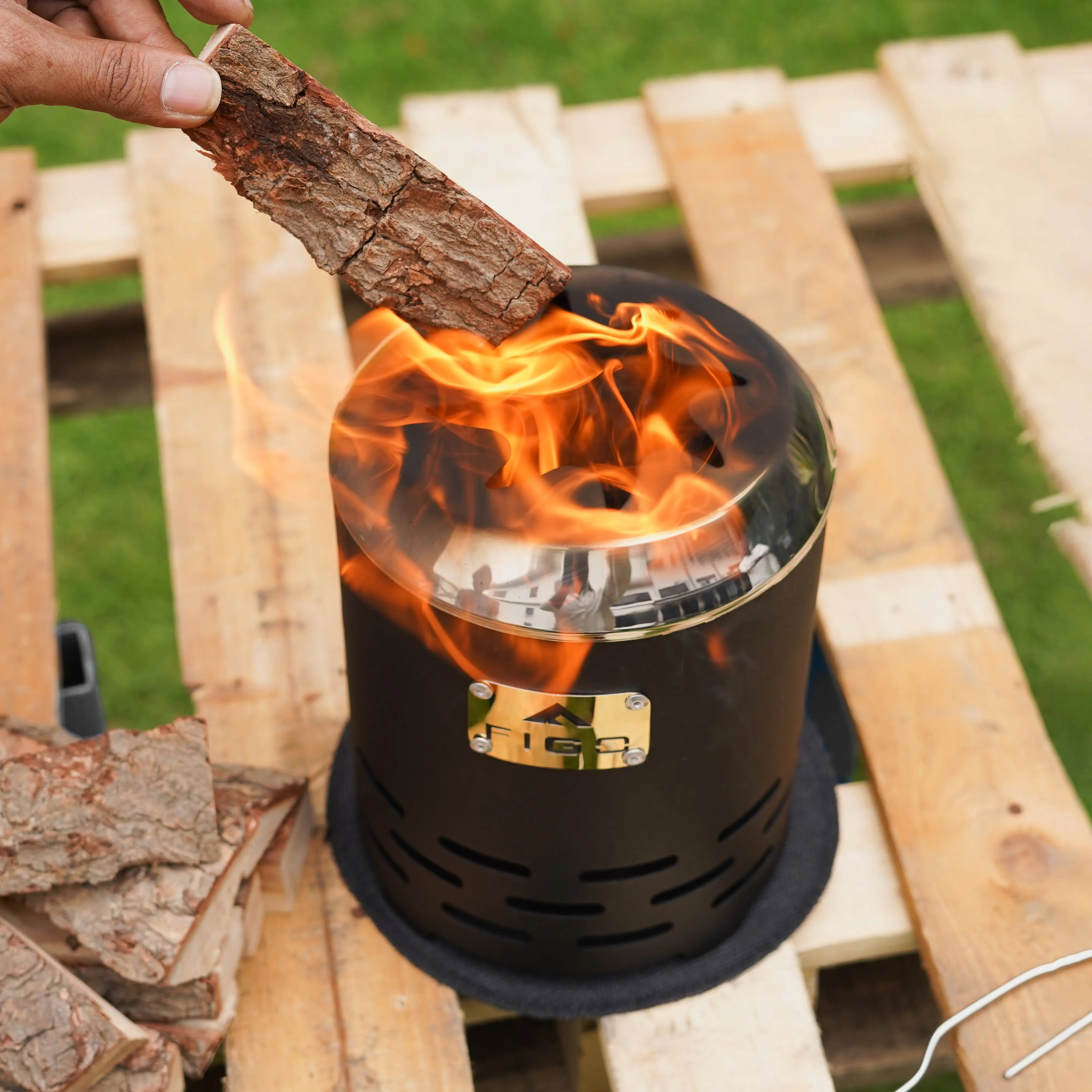 VESTA® XL - 9” Cast Iron Smokeless Tabletop Fire Pit [PRE-ORDER] FIGO Home